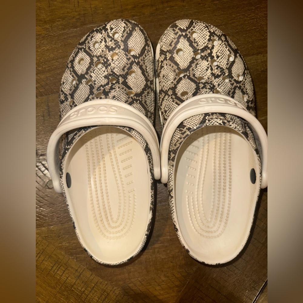 CROCS Snake Pattern Water Shoes - Black and Cream